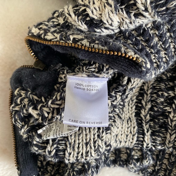 L.L. Bean signature cotton cable sweater | black | white | cozy | winter | XS - Picture 4 of 4